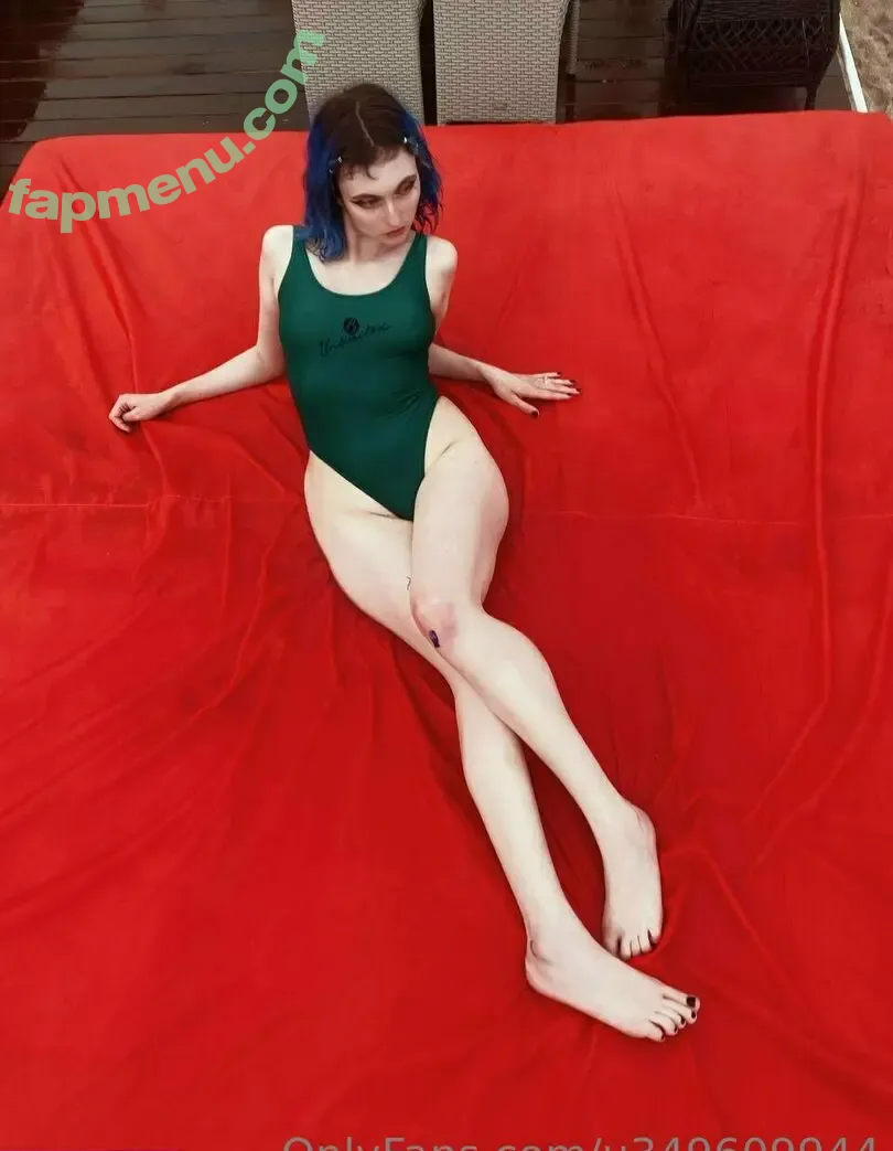 rainbowelsa nude photo #0014 (rainbowlelas)