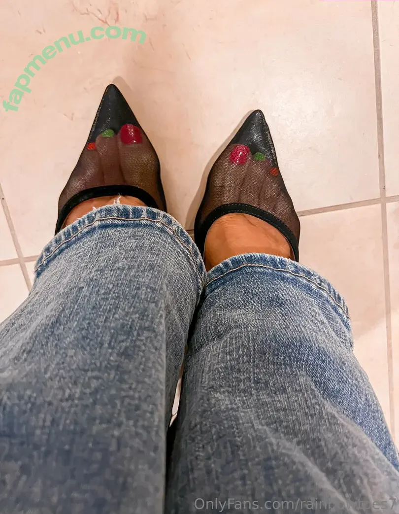rainbowtoes7 nude photo #0001 (rainbowtoes7)
