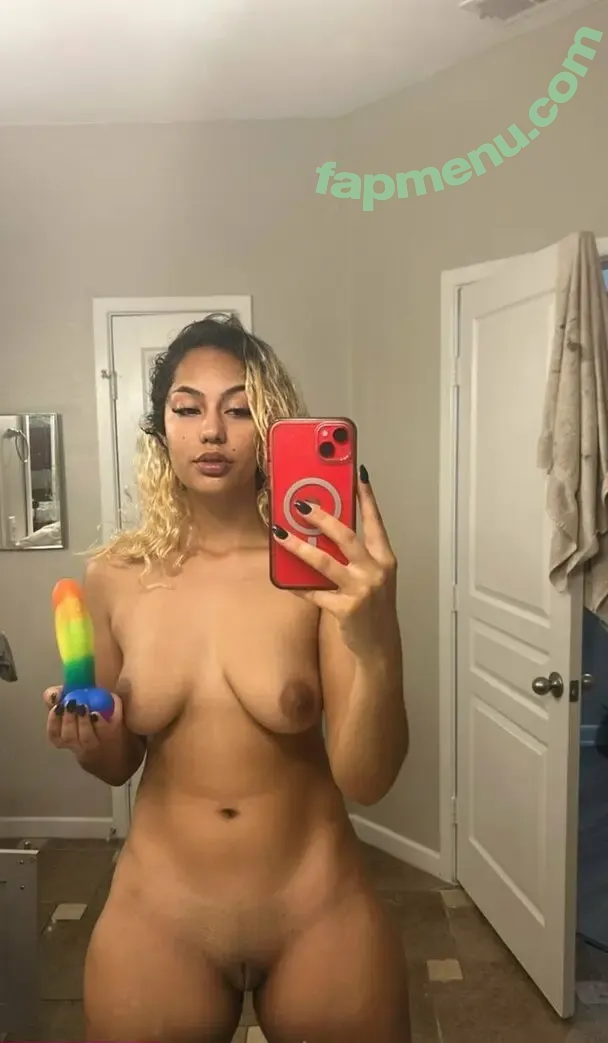 raineebowfree nude photo #0001 (msrainbowwwww)