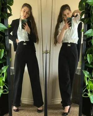 Raineemery / emerysealion nude photo #0015