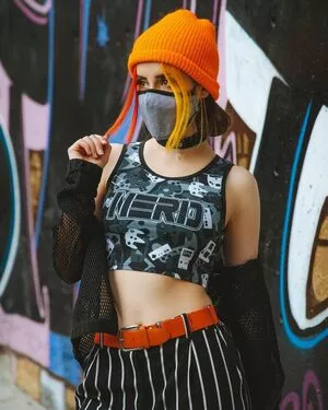 Raineemery / emerysealion nude photo #0020