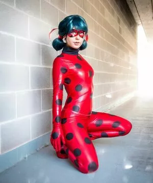 Raineemery / emerysealion nude photo #0043