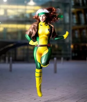 Raineemery / emerysealion nude photo #0062