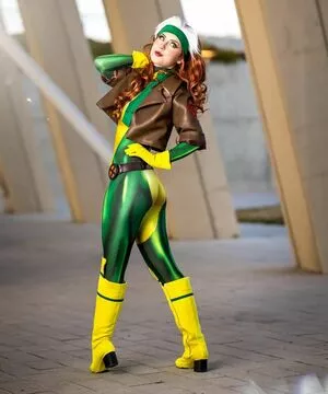 Raineemery / emerysealion nude photo #0077