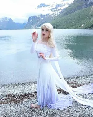 Raineemery / emerysealion nude photo #0180