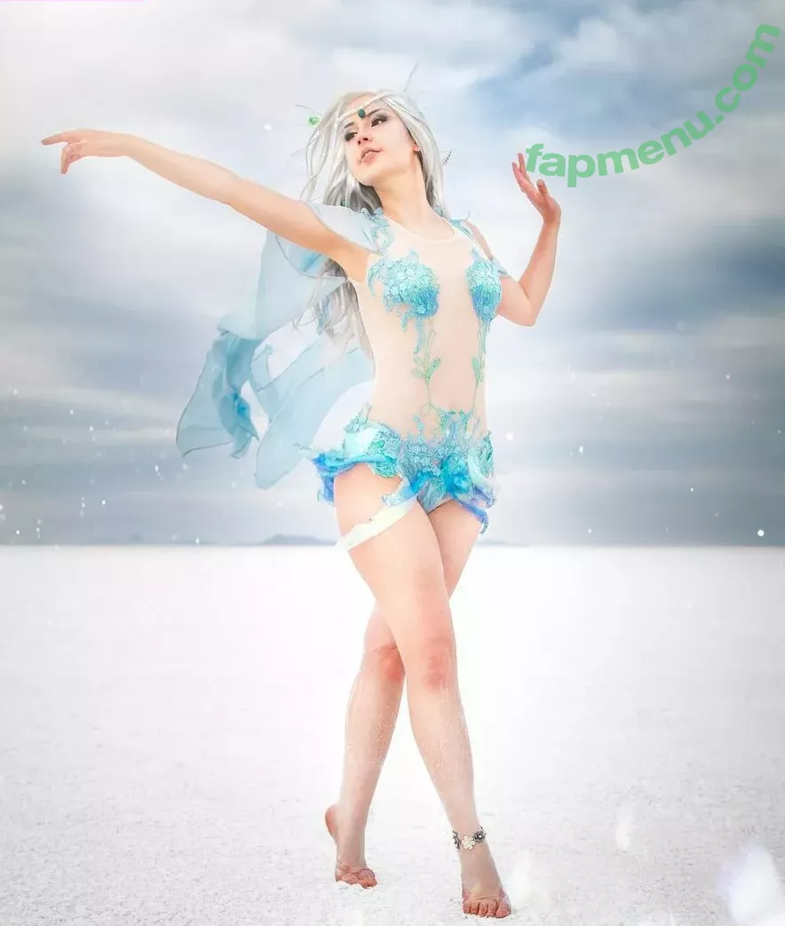 Raineemery nude photo #0006 (emerysealion)