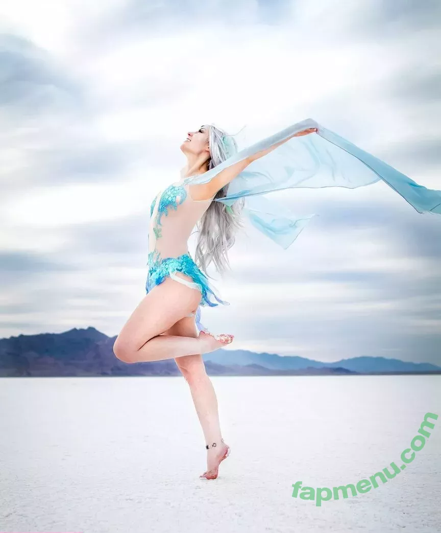 Raineemery nude photo #0012 (emerysealion)