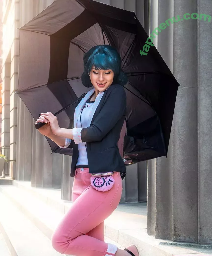 Raineemery nude photo #0046 (emerysealion)