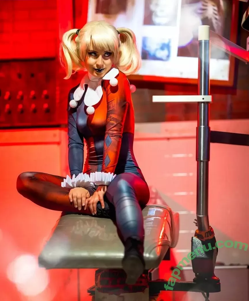 Raineemery nude photo #0047 (emerysealion)