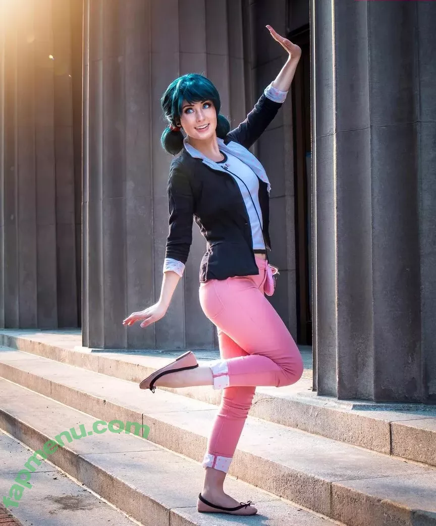 Raineemery nude photo #0050 (emerysealion)