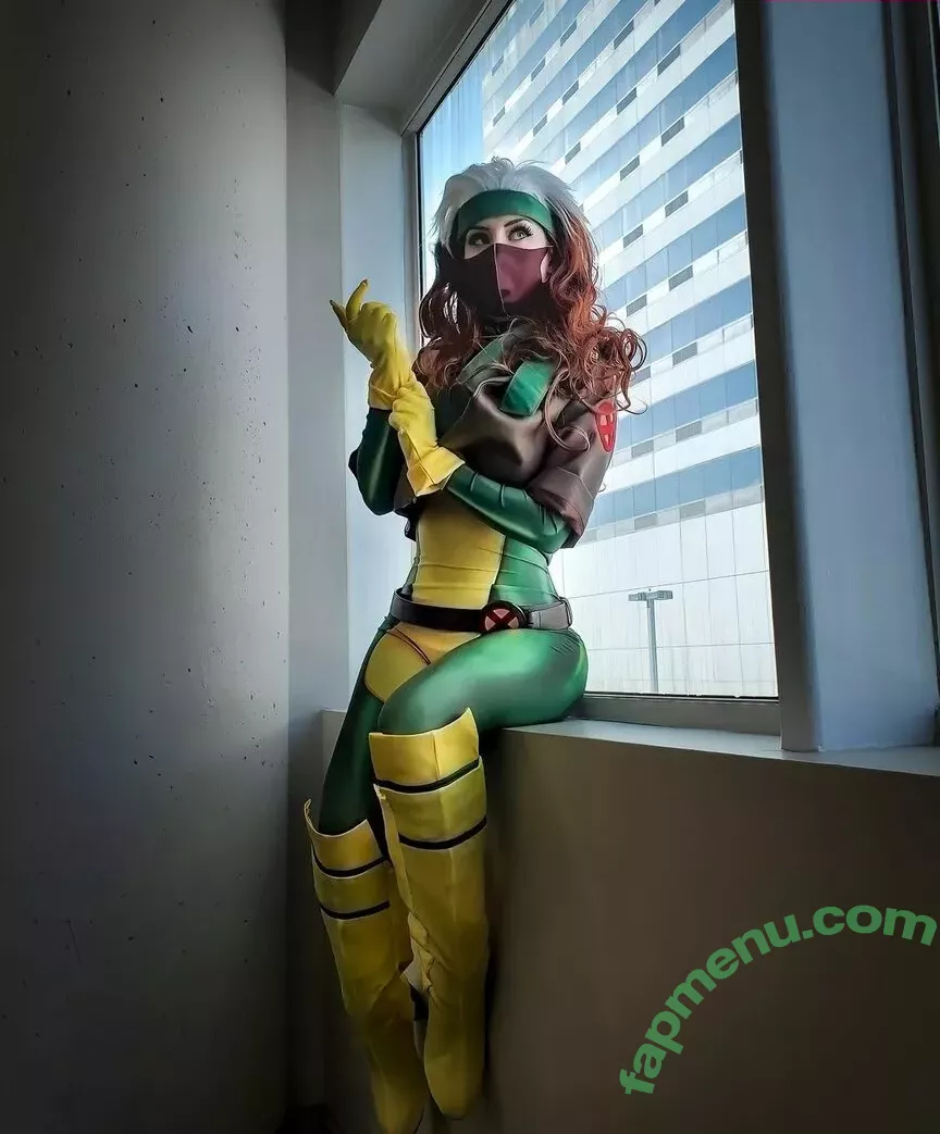 Raineemery nude photo #0053 (emerysealion)