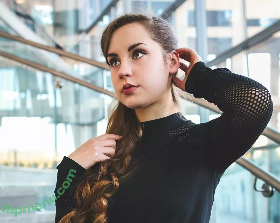 Raineemery nude photo #0113 (emerysealion)