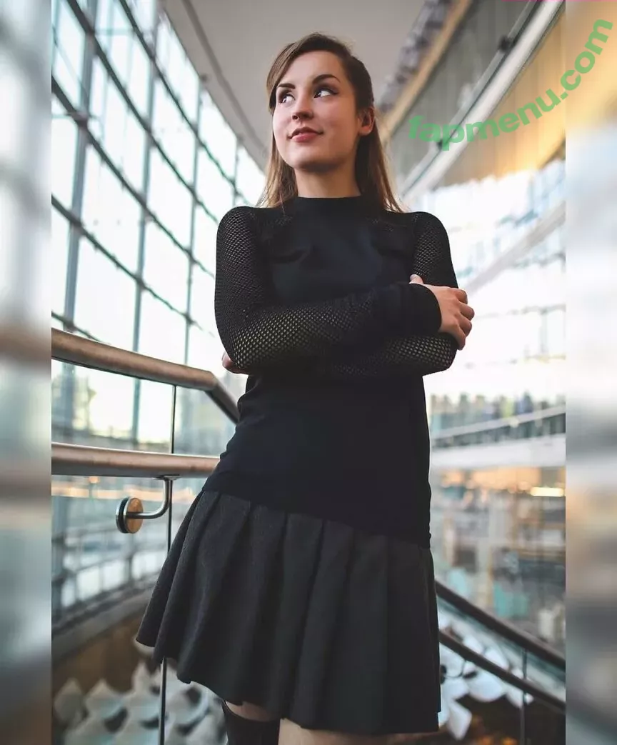 Raineemery nude photo #0117 (emerysealion)