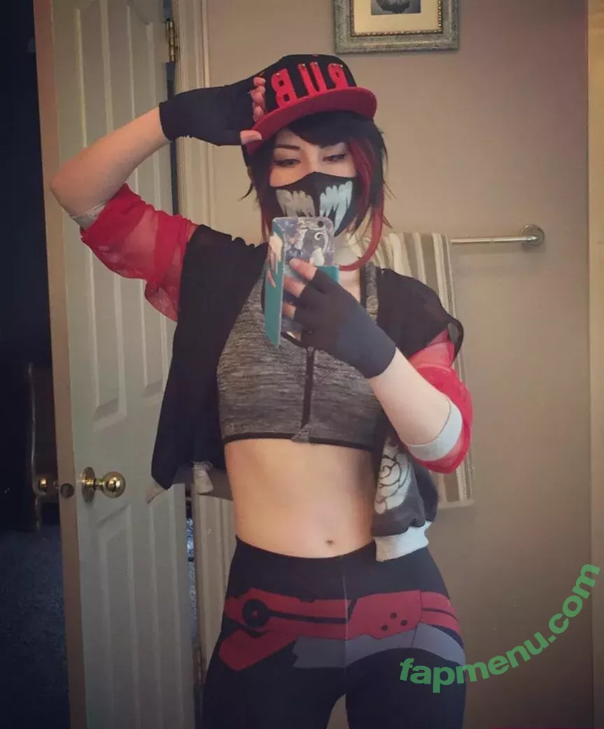 Raineemery nude photo #0136 (emerysealion)