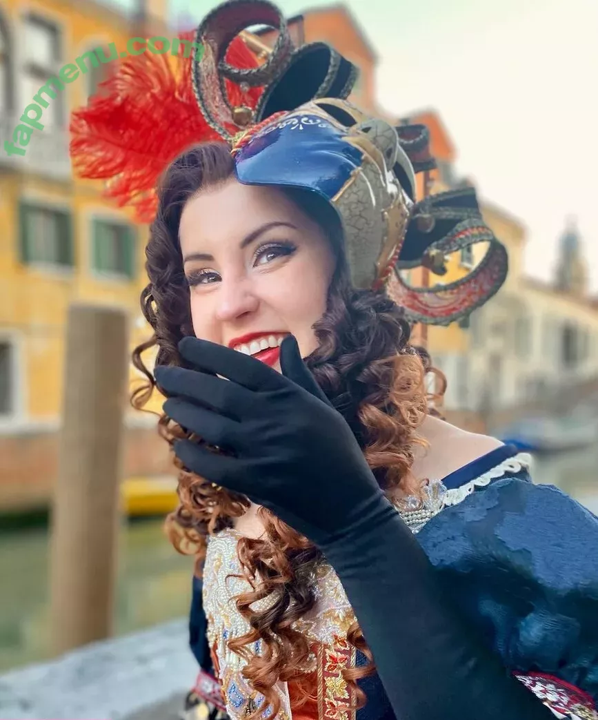 Raineemery nude photo #0176 (emerysealion)