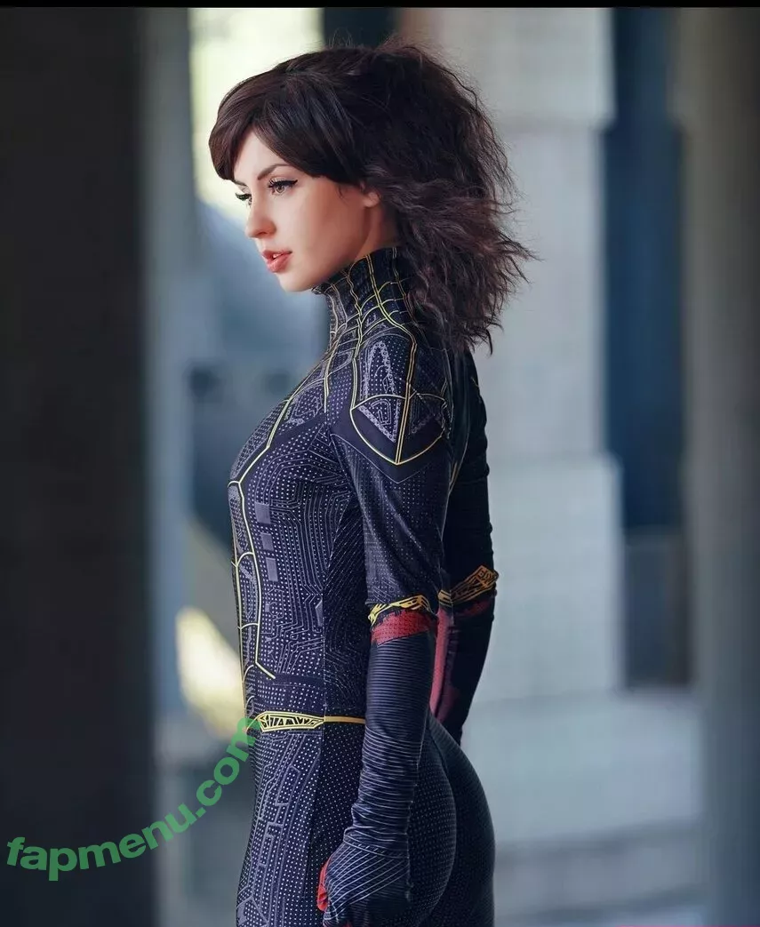 Raineemery nude photo #0179 (emerysealion)