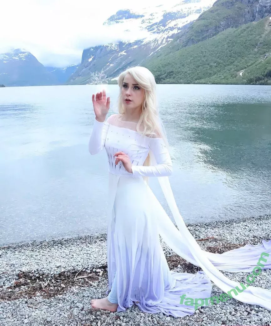 Raineemery nude photo #0180 (emerysealion)