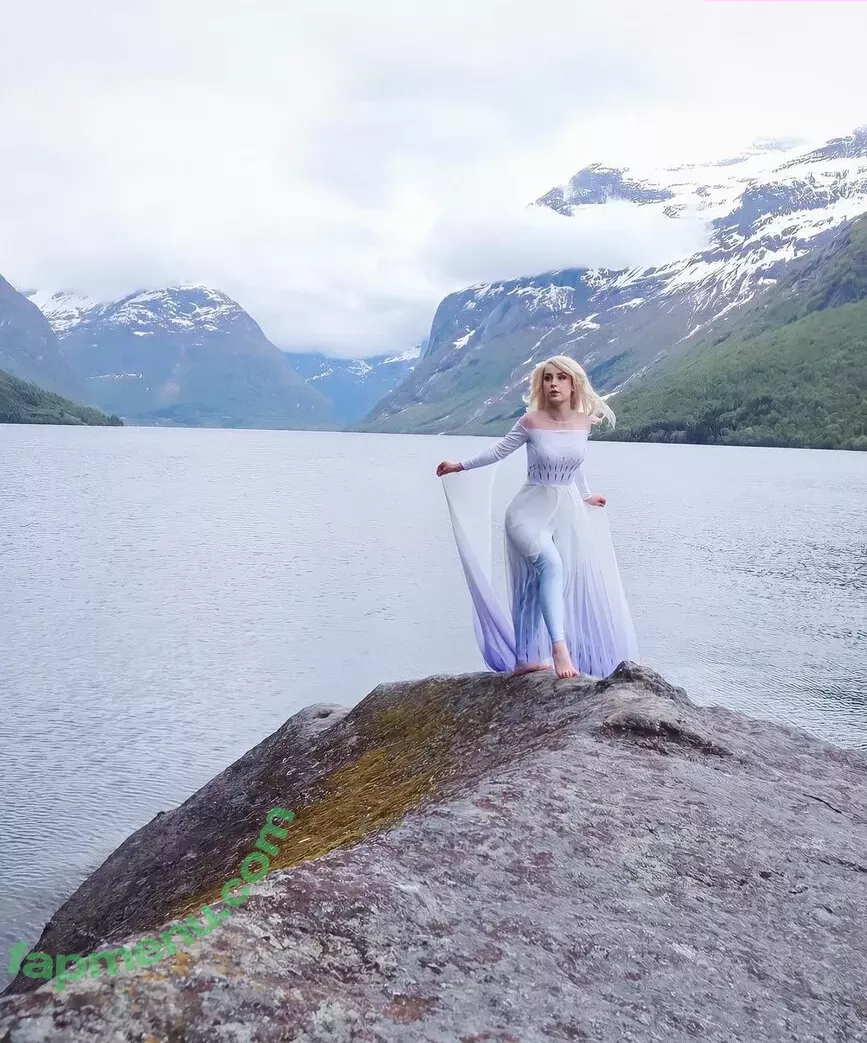 Raineemery nude photo #0181 (emerysealion)