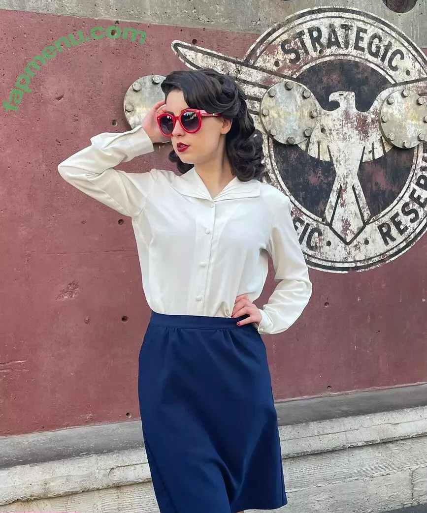 Raineemery nude photo #0200 (emerysealion)