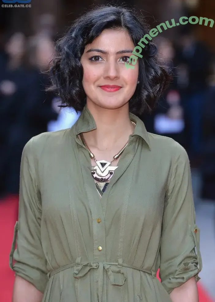 Rakhee Thakrar nude photo #0004 (Rakhee Thakrar)