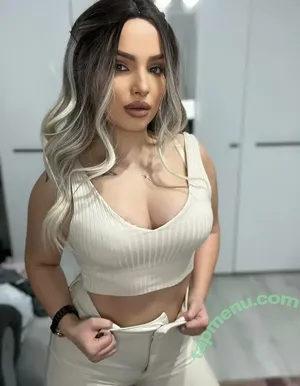  nude photo #0002