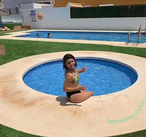 Ramona Marquez / __princess__mo__ nude photo #0197