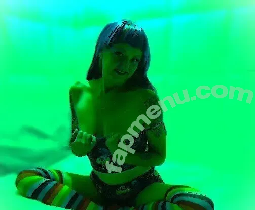 raneedazefree nude photo #0026 (raneedazefree)