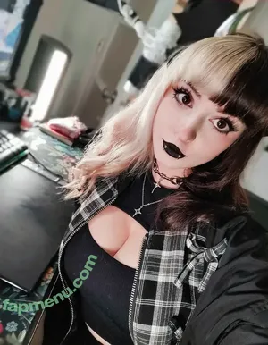 RaphDee / bridgeeeg / raphdeslandes nude photo #0042