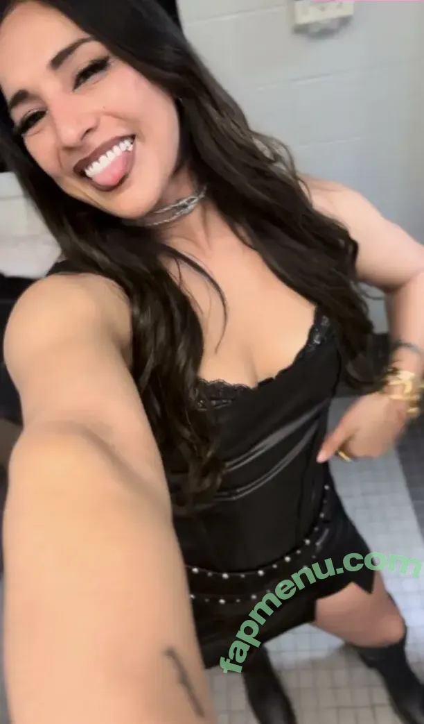 Raquel Rodriguez nude photo #0441 (WWE / drkheartless_error / raquelwwe)