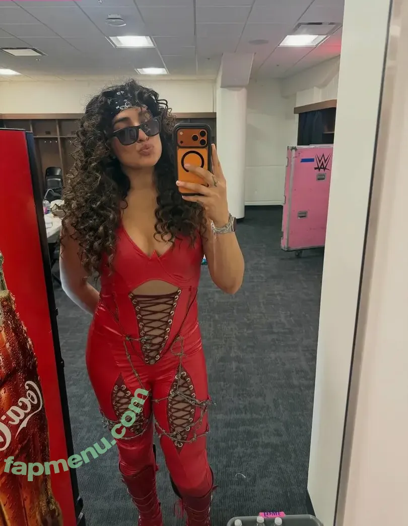 Raquel Rodriguez nude photo #0496 (WWE / drkheartless_error / raquelwwe)