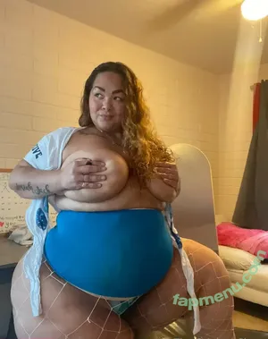 raracinnamon / _cinncinncinny_ nude photo #0006