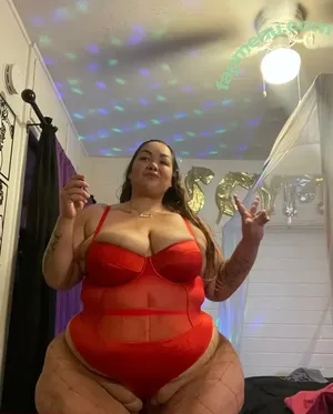 raracinnamon / _cinncinncinny_ nude photo #0008