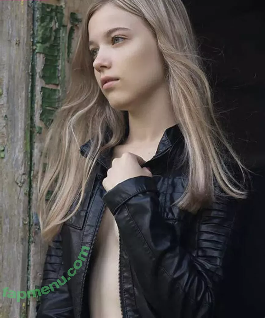 Rare_tori nude photo #0023 (Rare_ / Viktoriy D / Viktoriya Redroyz)