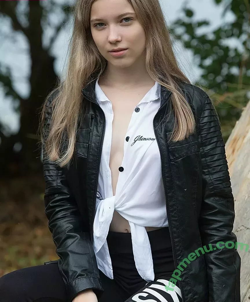 Rare_tori nude photo #0062 (Rare_ / Viktoriy D / Viktoriya Redroyz)