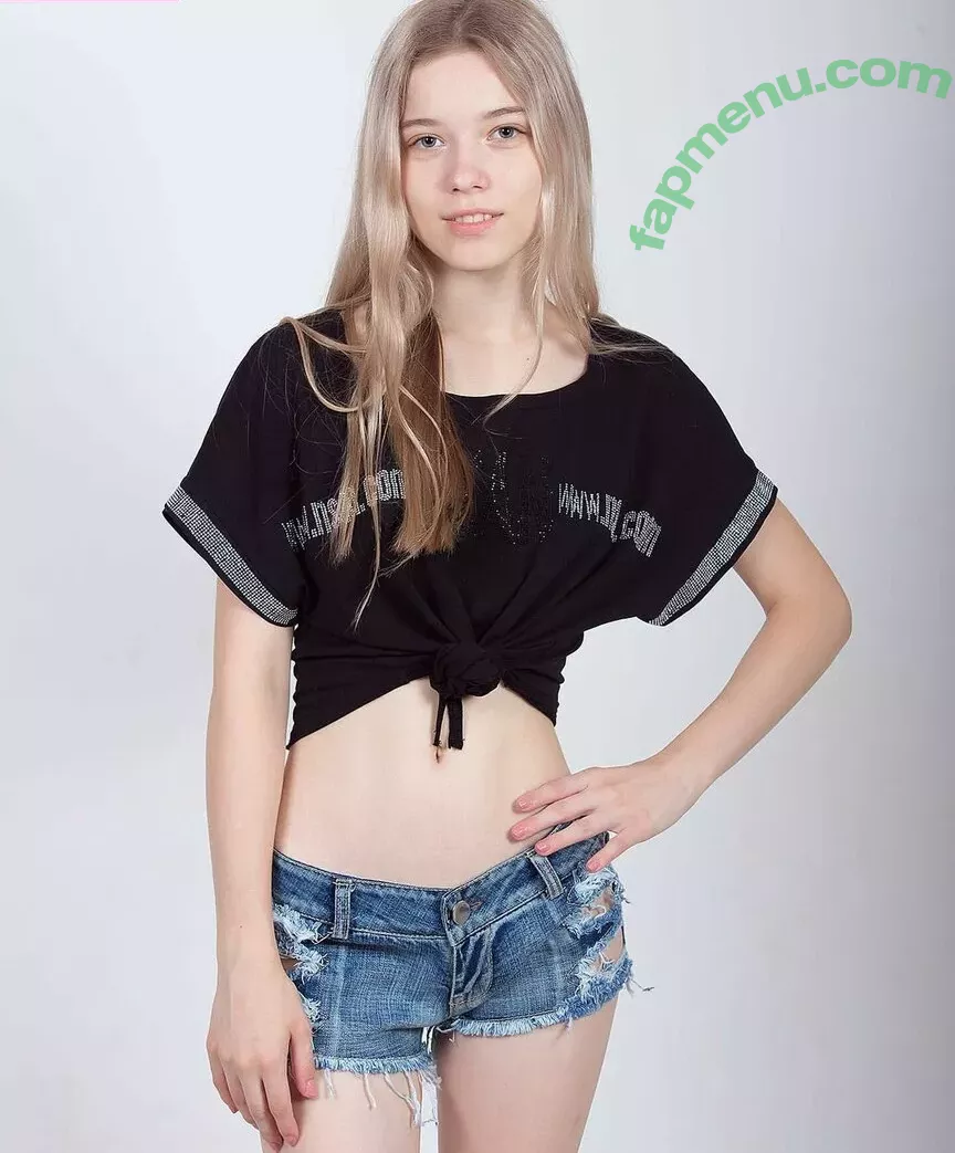 Rare_tori nude photo #0127 (Rare_ / Viktoriy D / Viktoriya Redroyz)