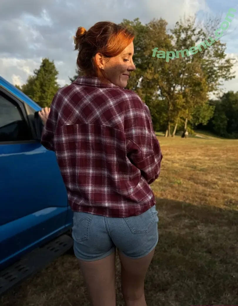 raritybee nude photo #0007 (raritybee2)