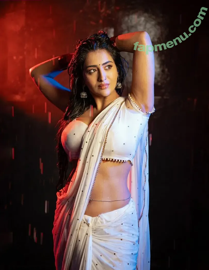 rashisingh nude photo #0007 (rashisingh)
