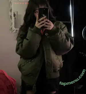 ratedreign / reign / reignrated nude photo #0285