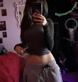 ratedreign / reign / reignrated nude photo #0286