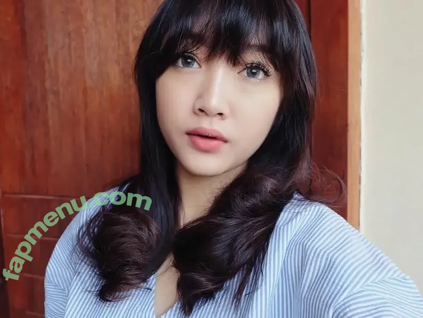 Ratu Desmi Azalia nude photo #0017 (ratudazl)