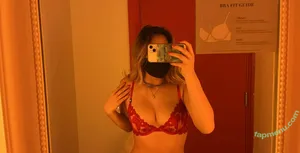 ravebaelyssa / alyssazhang / alyssazhanng / lizardbblesx3 / mr-mrs-rave-baes nude photo #0002