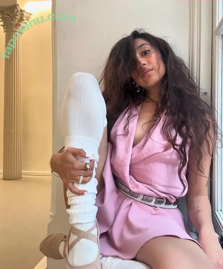 Raveena nude photo #0065 (raveena_aurora / raveenaravish)