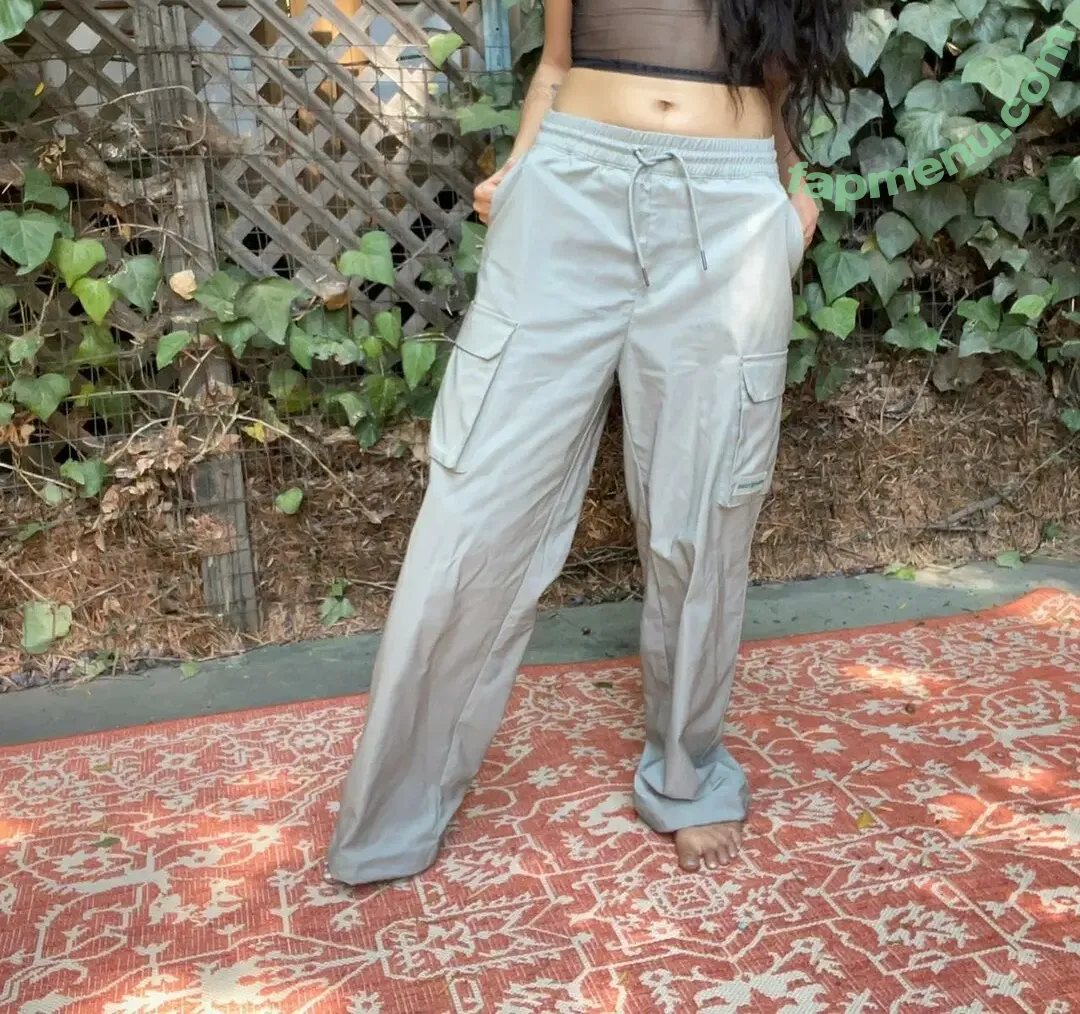 Raveena nude photo #0112 (raveena_aurora / raveenaravish)