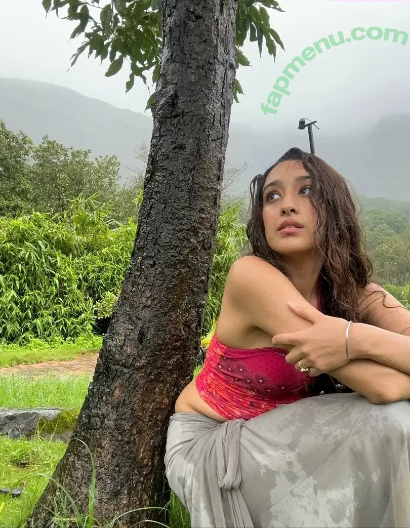 Raveena nude photo #0120 (raveena_aurora / raveenaravish)