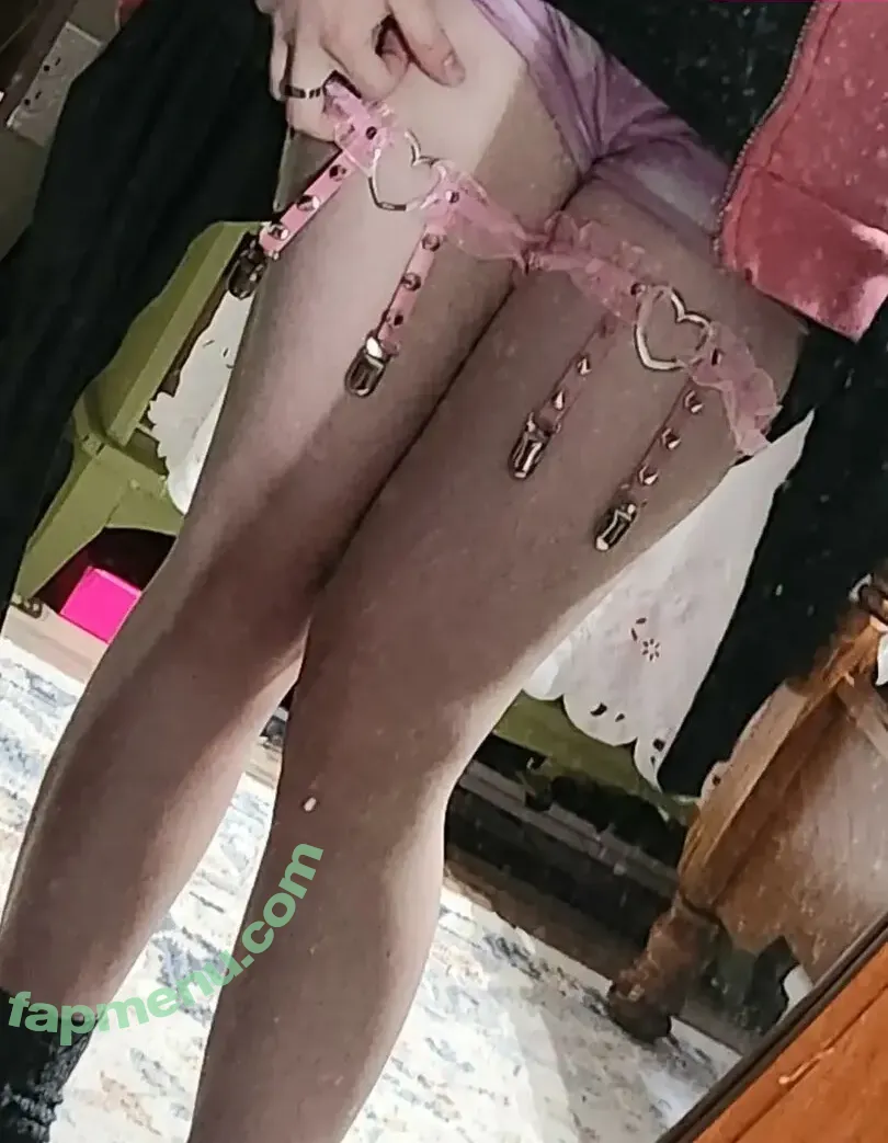 Raven nude photo #0012 (Darling_Dearest_06 / _darling_dearest_06 / ravenalternative)