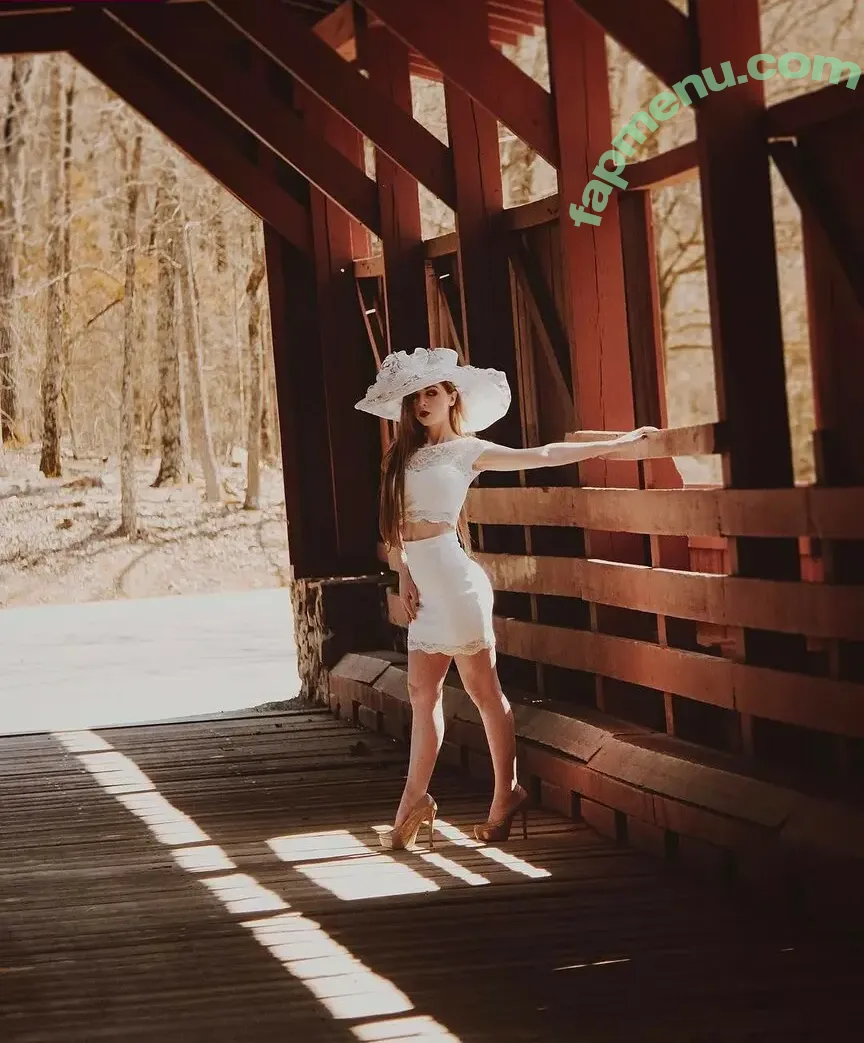 Raven Walton nude photo #0025 (walton_raven)