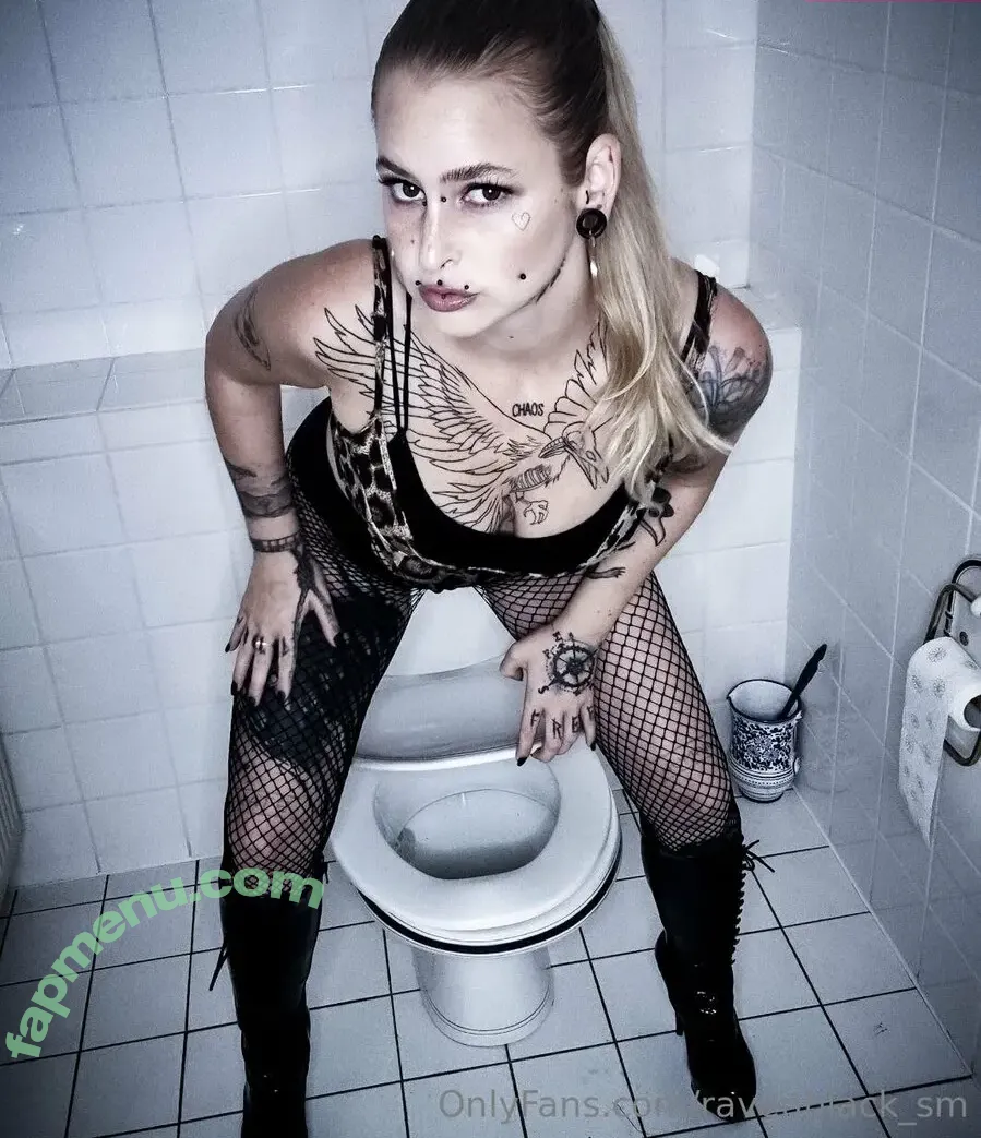 ravenblack_sm nude photo #0002 (ravenblackheartofficial)
