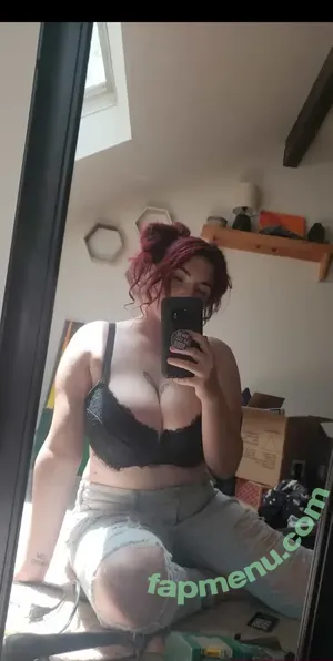 ravenlylith / formerly bigtiddygothwifeaa / newmoonrave nude photo #0520