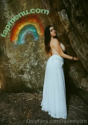 ravenlylith / formerly bigtiddygothwifeaa / newmoonrave nude photo #0555