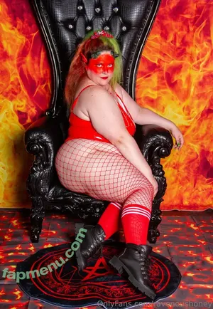 ravenoushoney / ravenhoneyyt nude photo #0006